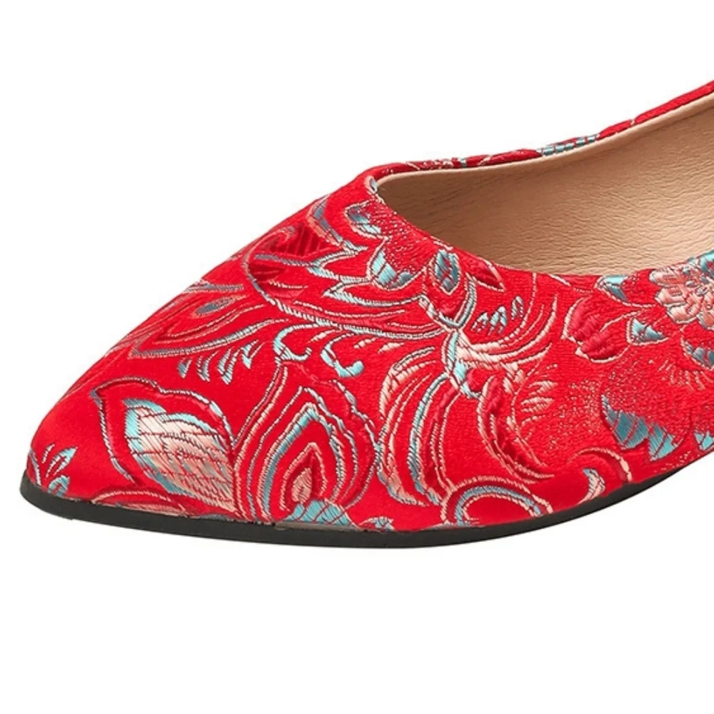 Red Floral Embroidered Women's Flats